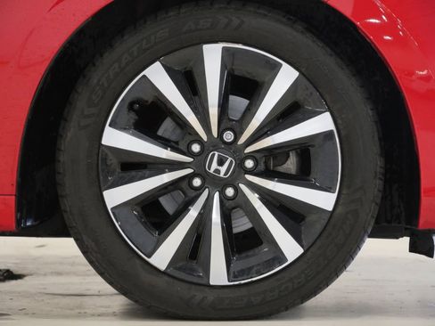 Used 2023 Honda Civic EX-L image 10