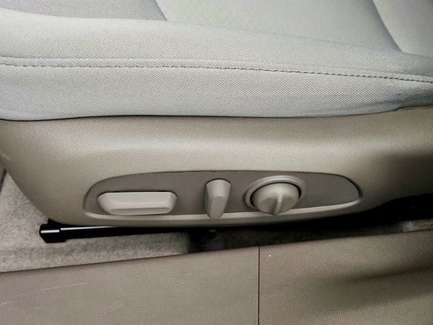 Used 2024 Chevrolet Malibu LT FWD image 11
