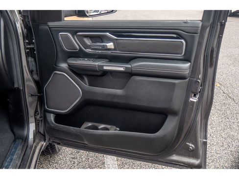 Used 2019 RAM 1500 Laramie image 15