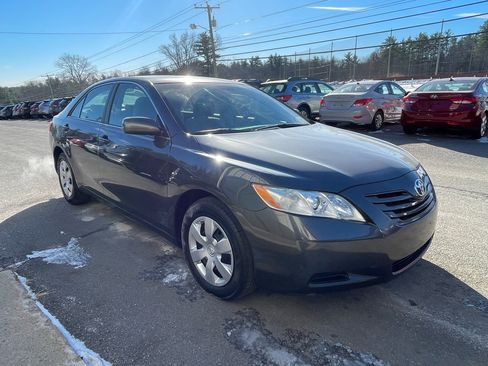 Used 2008 Toyota Camry LE image 3