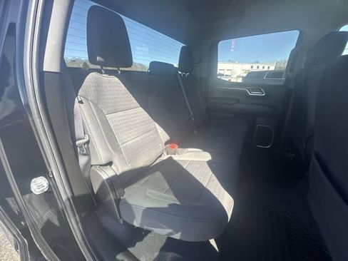 Used 2022 Chevrolet Silverado 1500 LT AWD/4WD image 28