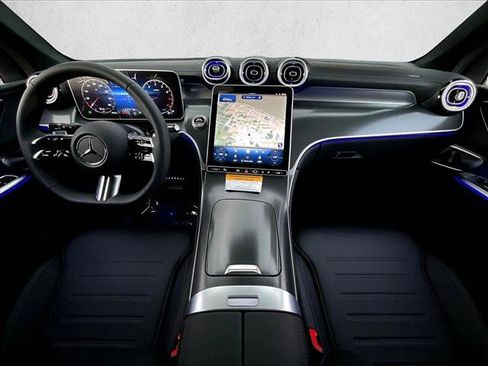 Used 2026 Mercedes-Benz GLC 300 4MATIC image 7