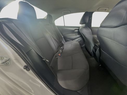 Used 2021 Toyota Corolla LE FWD image 26