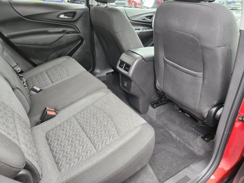 Used 2024 Chevrolet Equinox LT FWD image 21