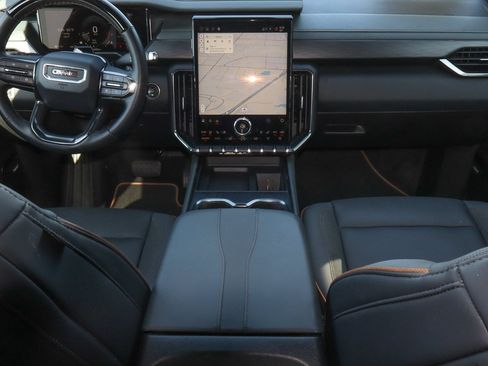 Used 2025 GMC Acadia AT4 w/ Super Cruise Package AWD/4WD image 10