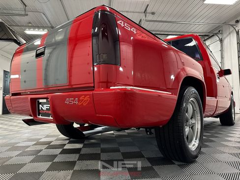 Used 1993 Chevrolet Silverado 1500 454 SS RWD image 19