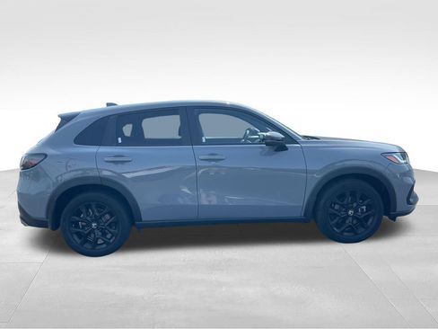 Used 2023 Honda HR-V Sport image 6