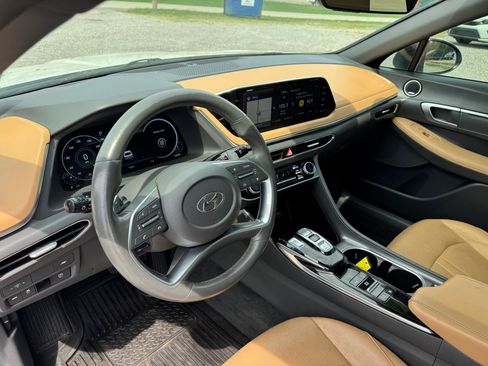 Used 2021 Hyundai Sonata Limited FWD image 12