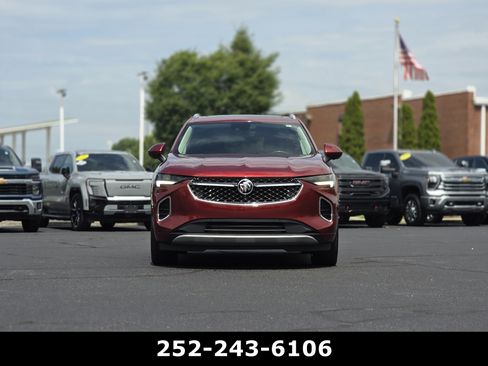 Used 2023 Buick Envision Avenir FWD image 2