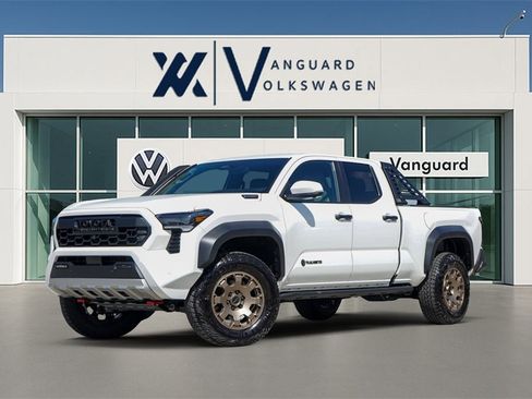 Used 2025 Toyota Tacoma TRD Sport image 1