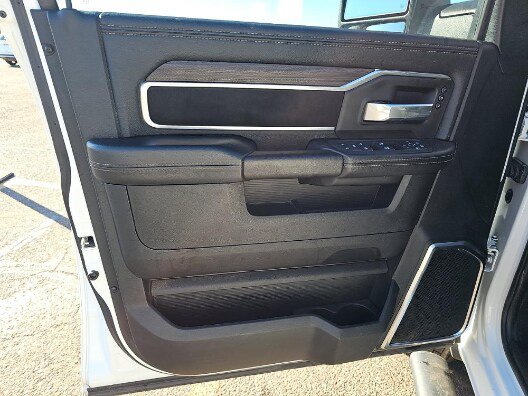 Used 2025 RAM 3500 Laramie w/ Night Edition AWD/4WD image 14