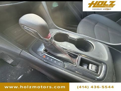 Used 2023 Chevrolet Equinox RS image 15