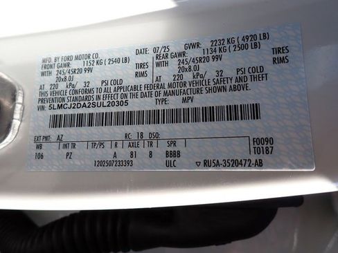 New 2025 Lincoln Corsair Reserve w/ Jet Appearance Package image 23