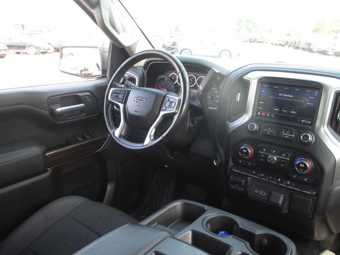 Used 2021 Chevrolet Silverado 1500 RST AWD/4WD image 24