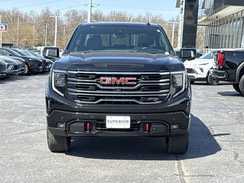 Used 2025 GMC Sierra 1500 AT4 w/ AT4 Premium Package image 12