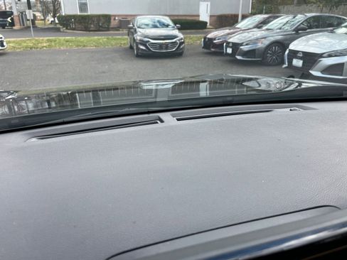 Used 2025 Toyota RAV4 XLE image 18