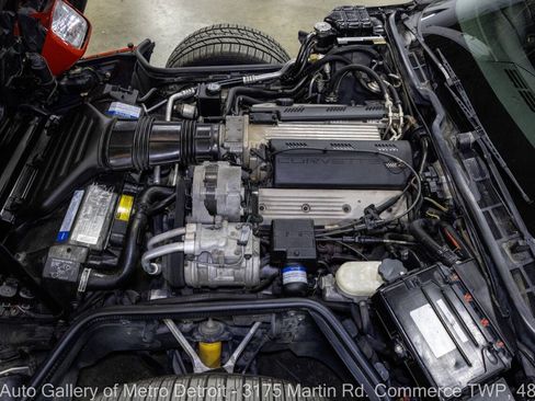 Used 1992 Chevrolet Corvette Coupe RWD image 20