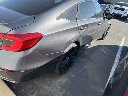 Used 2018 Honda Accord Sport image 4