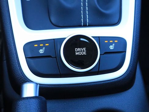 New 2026 Hyundai Venue SEL image 16