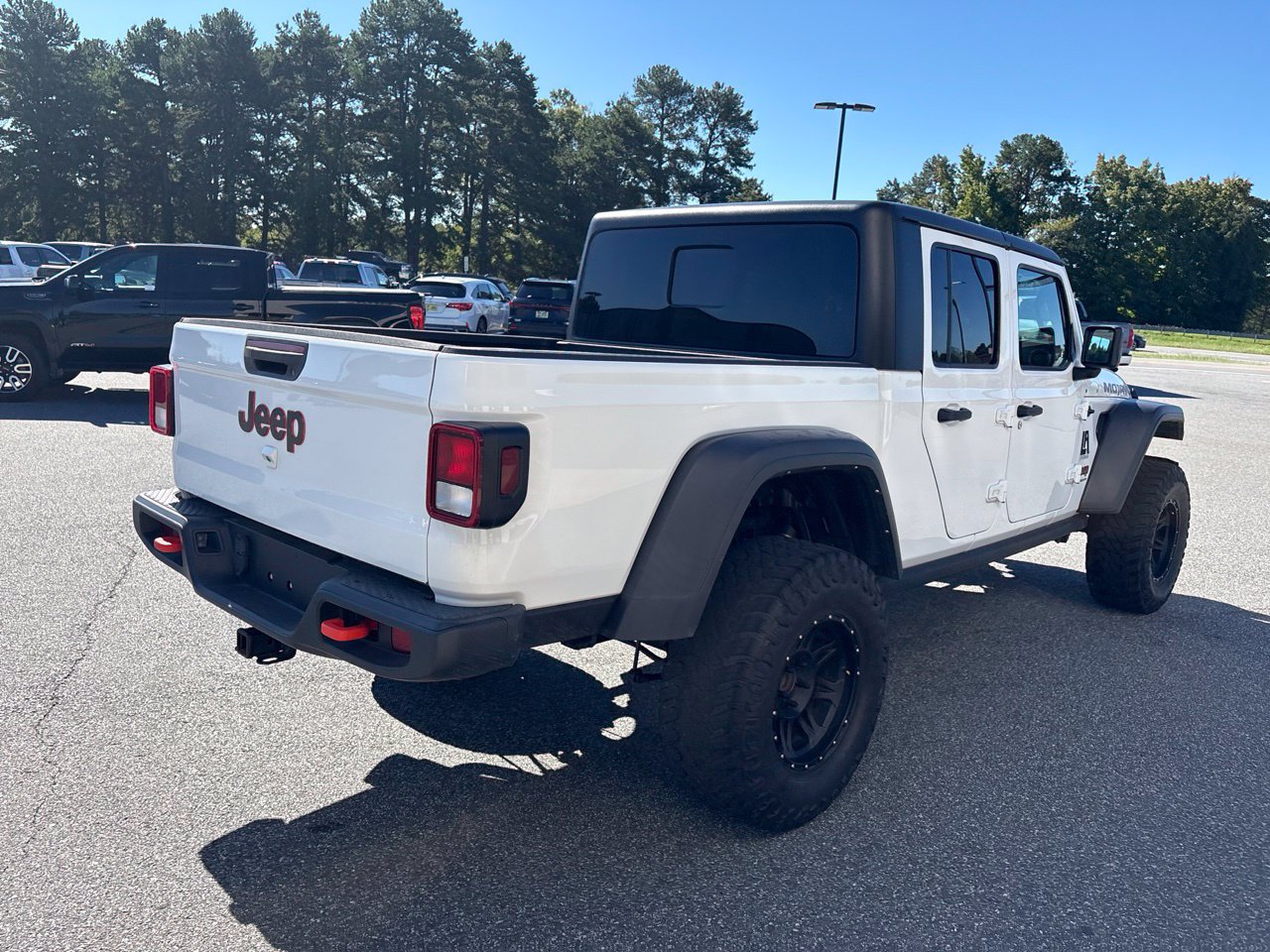 Used 2023 Jeep Gladiator Mojave w/ Trailer Tow Package AWD/4WD image 10