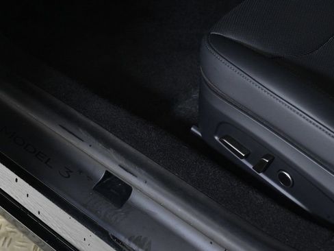 Used 2025 Tesla Model 3 Long Range image 18