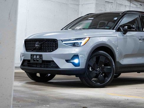 New 2026 Volvo XC40 B5 Ultra w/ Protection Package Premier AWD/4WD image 2