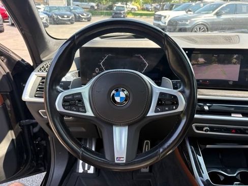 Used 2023 BMW X7 xDrive40i w/ M Sport Package AWD/4WD image 37
