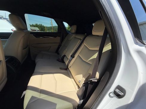 Used 2019 Cadillac XT5 FWD image 10