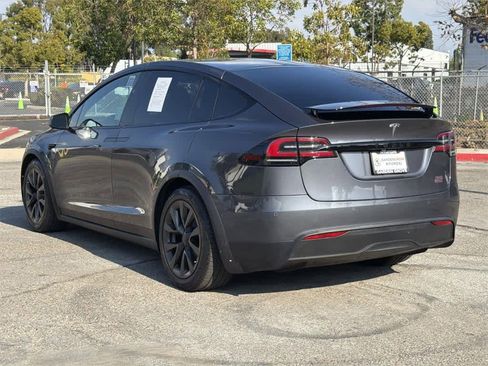 Used 2022 Tesla Model X Plaid image 4