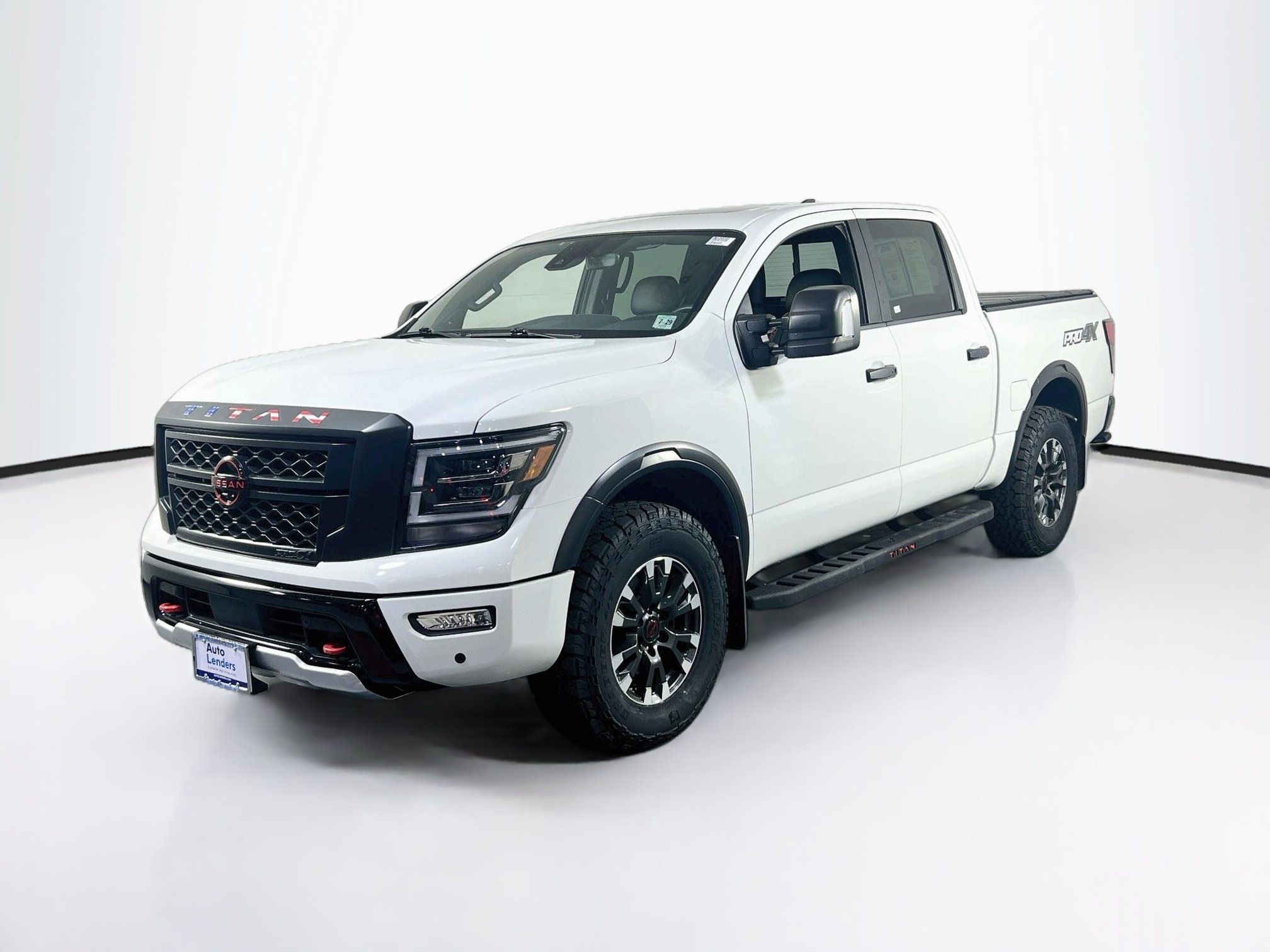 Used 2024 Nissan Titan PRO-4X w/ Pro-4x Convenience Package AWD/4WD image 1