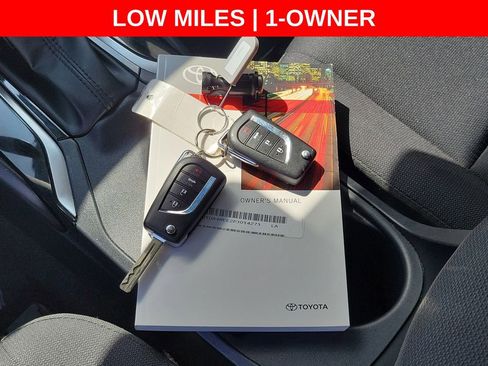 Used 2023 Toyota Corolla LE w/ Carpet Mat Package (TMS) FWD image 32