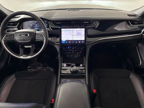 Used 2024 Jeep Grand Cherokee Trailhawk w/ Luxury Tech Group III image 33