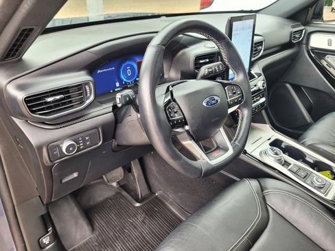 Used 2021 Ford Explorer ST w/ Equipment Group 401A AWD/4WD image 15