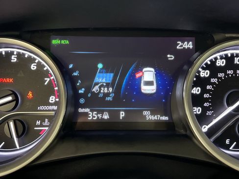 Used 2024 Toyota Camry XLE image 17