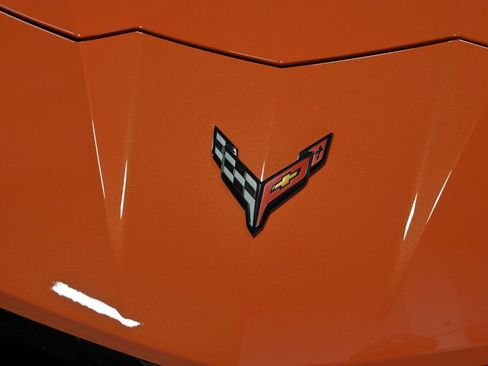 Used 2021 Chevrolet Corvette Stingray Preferred Conv w/ Z51 Performance Package RWD image 4