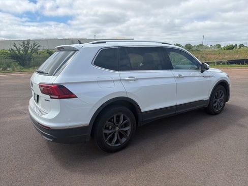 Used 2023 Volkswagen Tiguan SE AWD/4WD image 5
