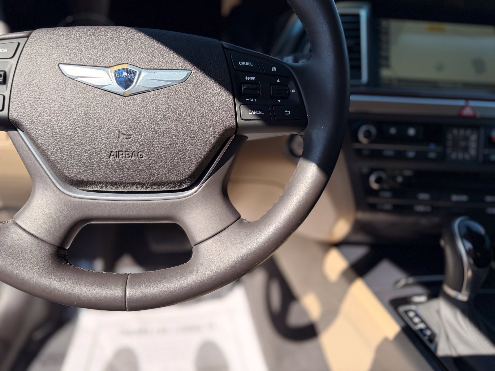 Used 2018 Genesis G80 3.8 RWD image 19