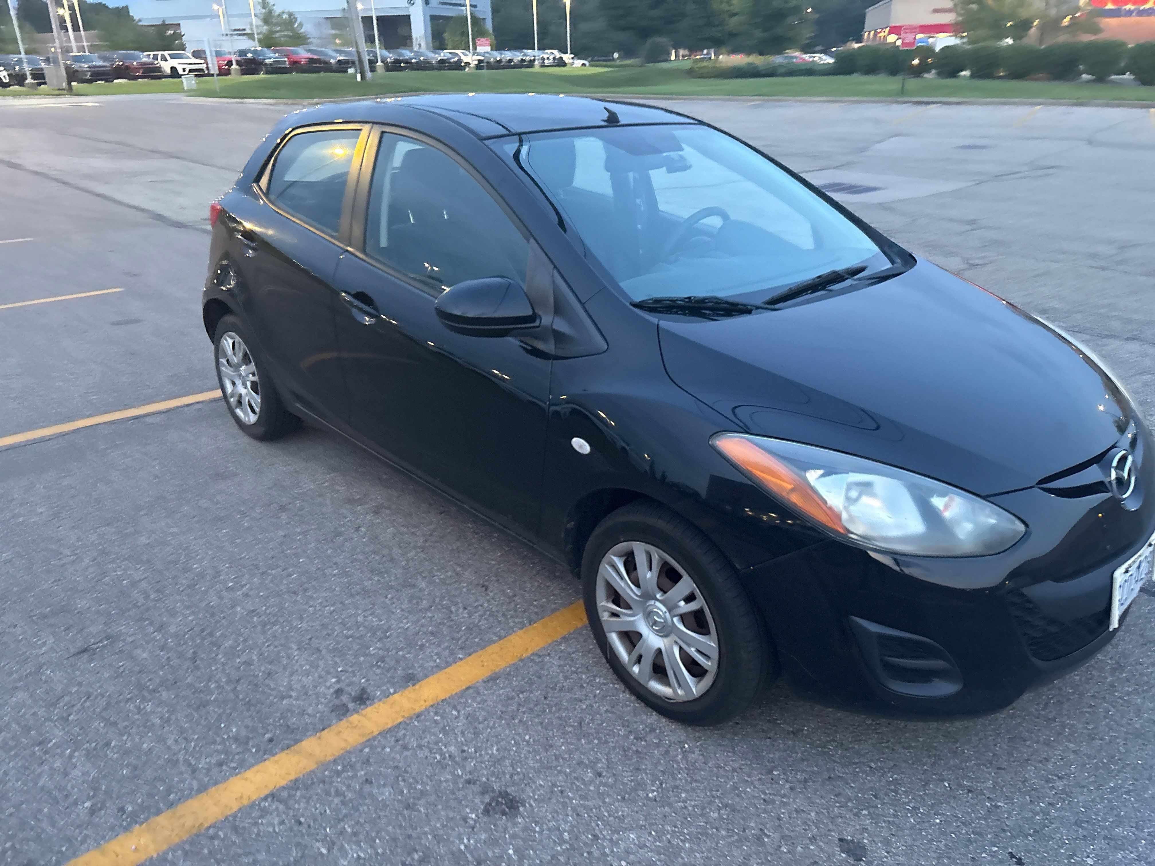 Used 2012 MAZDA MAZDA2 Sport FWD image 12