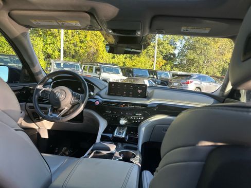 Used 2023 Acura MDX SH-AWD w/ Advance Package image 22