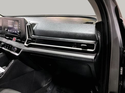 Used 2023 Kia Sportage LX FWD image 19