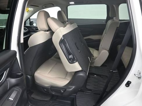 Used 2025 Subaru Ascent Premium AWD/4WD image 26