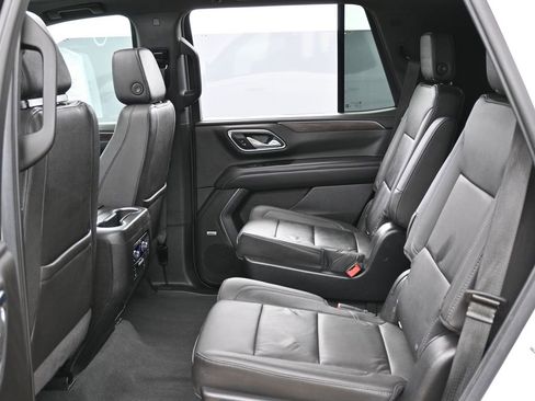 Used 2022 Chevrolet Tahoe Z71 w/ Luxury Package image 35