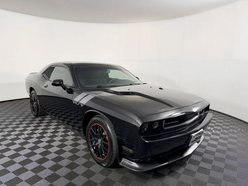 Used 2012 Dodge Challenger R/T RWD image 6