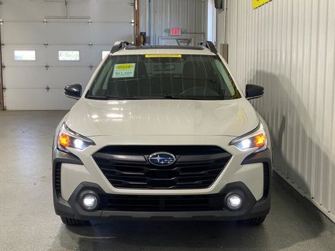 Used 2024 Subaru Outback Premium AWD/4WD image 26