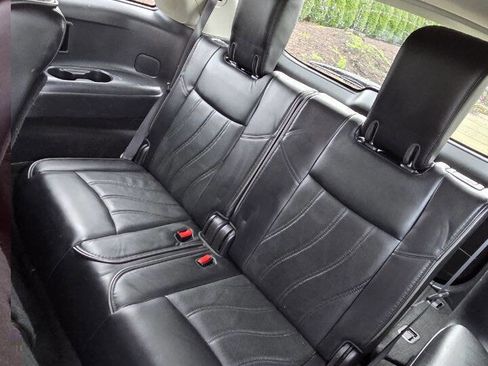 Used 2013 INFINITI JX35 AWD w/ Premium Pkg image 11