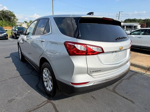Used 2021 Chevrolet Equinox LT FWD image 5
