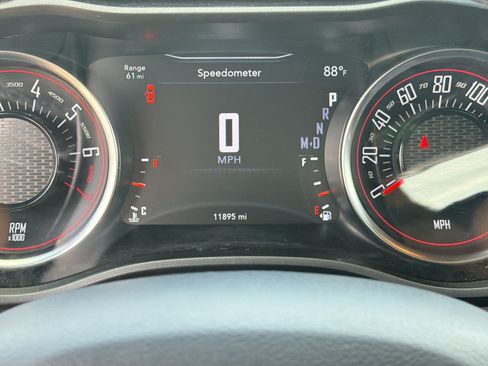 Certified 2023 Dodge Challenger SXT RWD image 15