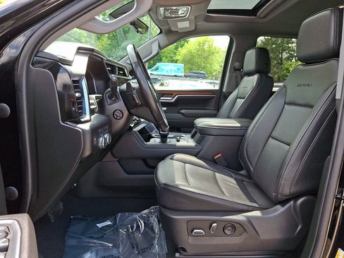 Used 2023 GMC Sierra 1500 Denali w/ Denali Reserve Package AWD/4WD image 14