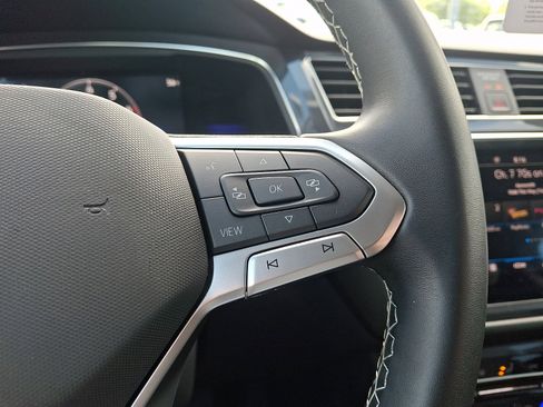 Certified 2022 Volkswagen Tiguan SE AWD/4WD image 20