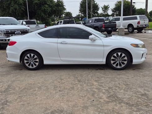 Used 2015 Honda Accord EX image 4